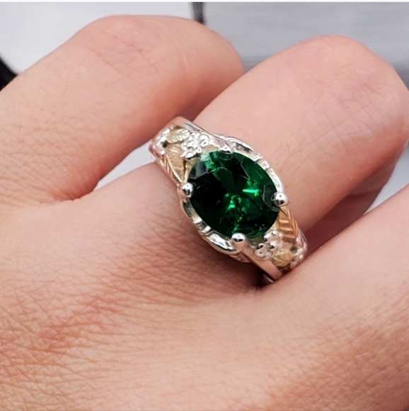 Sterling Silver / 12k Rose & Yellow Gold Simulated Green Emerald Flower Ring - Picture 3 of 7